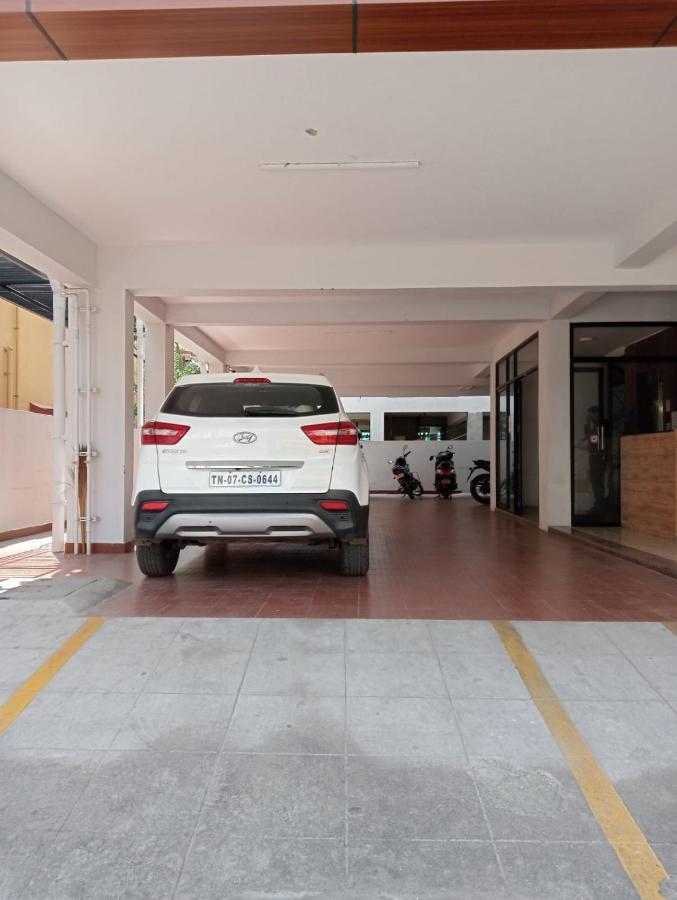 Season 4 Residences - 1bhk Furnished Apartment